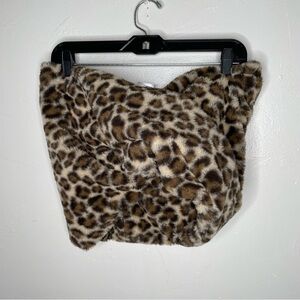 BEBE OSFM LEOPARD PRINT FAUX FUR LOOP INFINITY SCARF